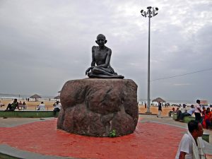 short story about India, Mahtma Statue