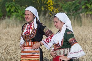 Romany Sells Bride In Bulgarian Market